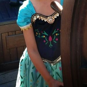 Anna Frozen dress
